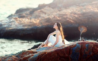 感慨人心难测的句子 人心难测的句子说说